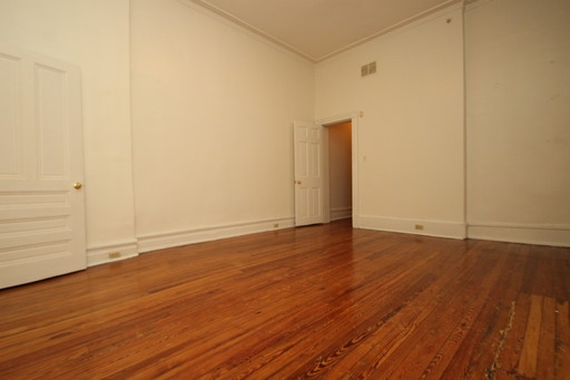 Mid-Town Belvedere 1bd1ba in Great Location Available
